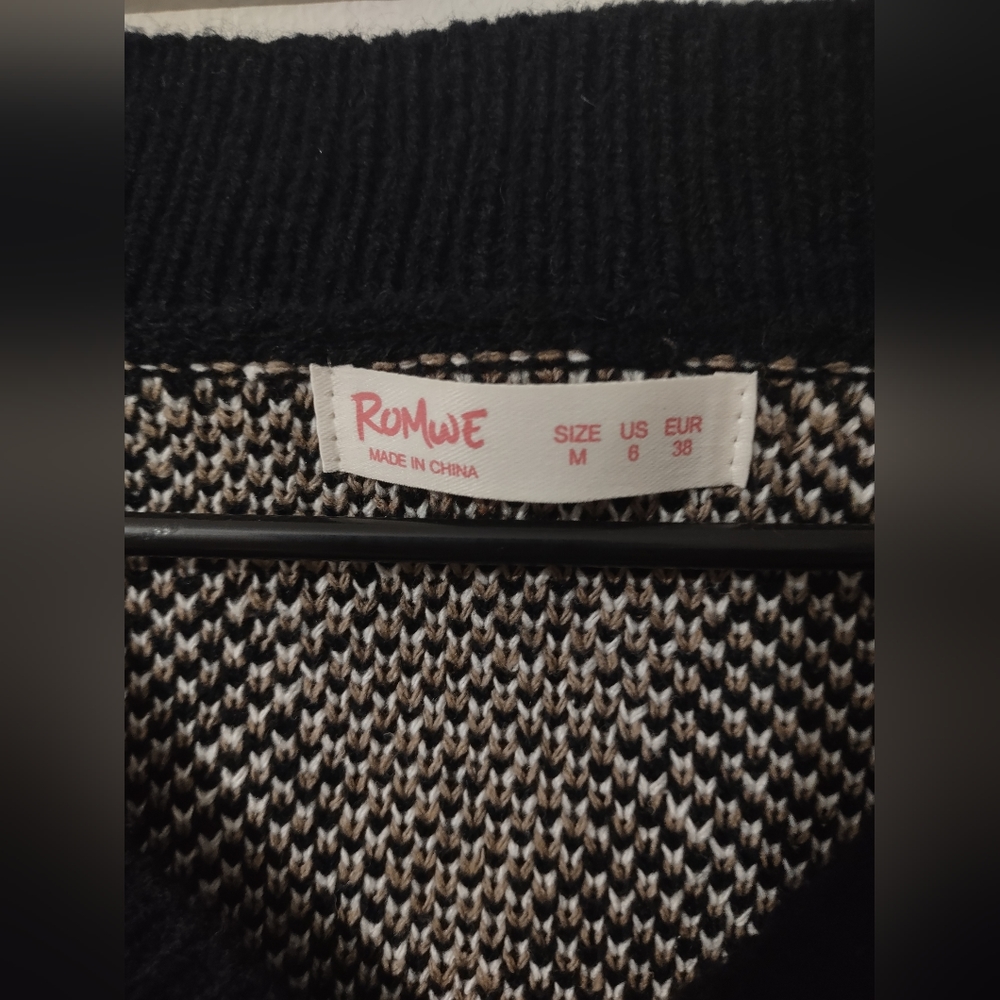 Sweater - Picture 3 of 3